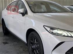 بی وای دی Qin Plus